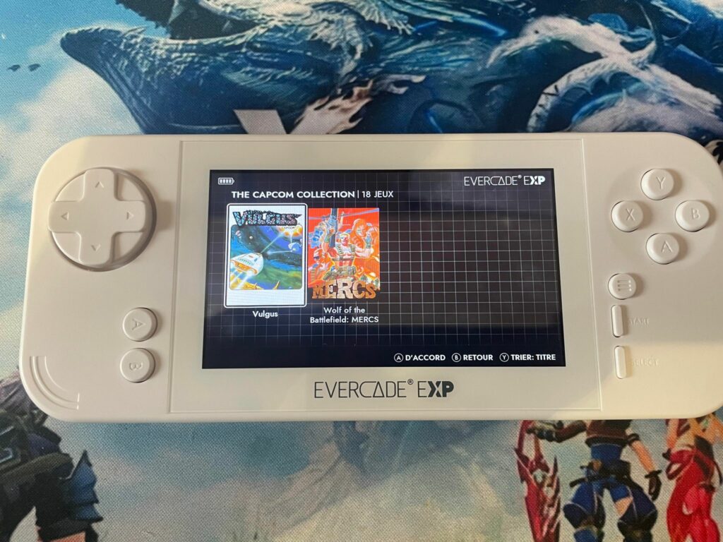 Blaze Evercade EXP - Console Portable + Capcom 18 Jeux
